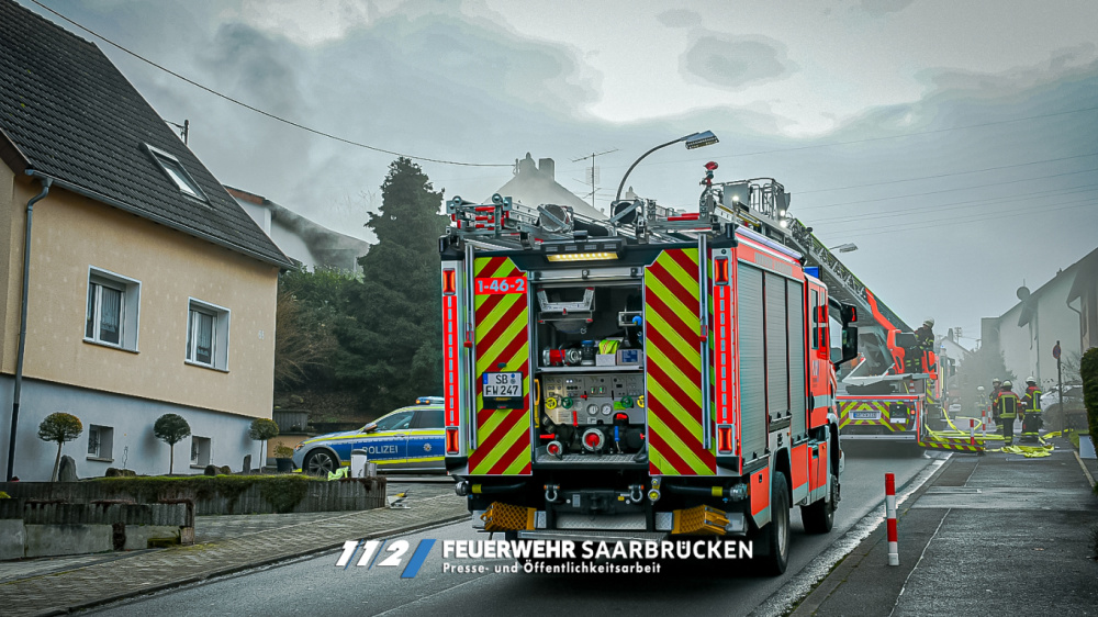 Einsatzbilder - Wohnungsbrand Gersweiler - Am Ottenhausener Berg Einsatzbilder - Wohnungsbrand Gersweiler - Am Ottenhausener Berg