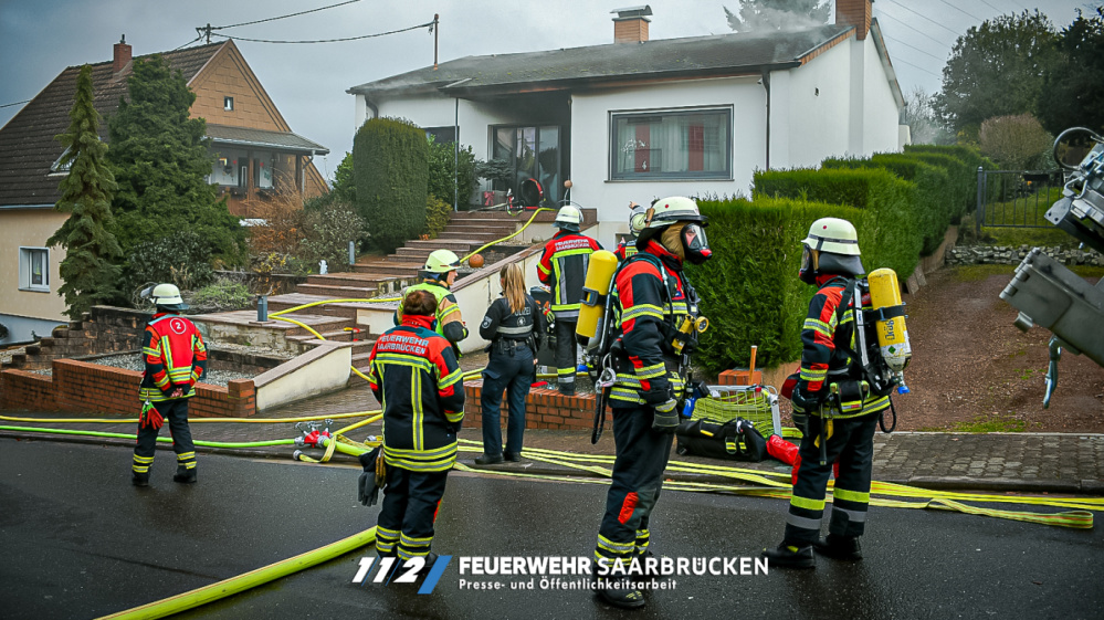 Einsatzbilder - Wohnungsbrand Gersweiler - Am Ottenhausener Berg Einsatzbilder - Wohnungsbrand Gersweiler - Am Ottenhausener Berg
