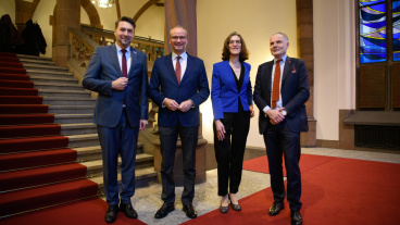 Oberbürgermeister Uwe Conradt mit dem Staatsminister für Europa Gunther Krichbaum, Politikwissenschaftlerin Claire Demesmay und dem französischen Generalkonsul Jérôme Spinoza (v.l.n.r.) Image